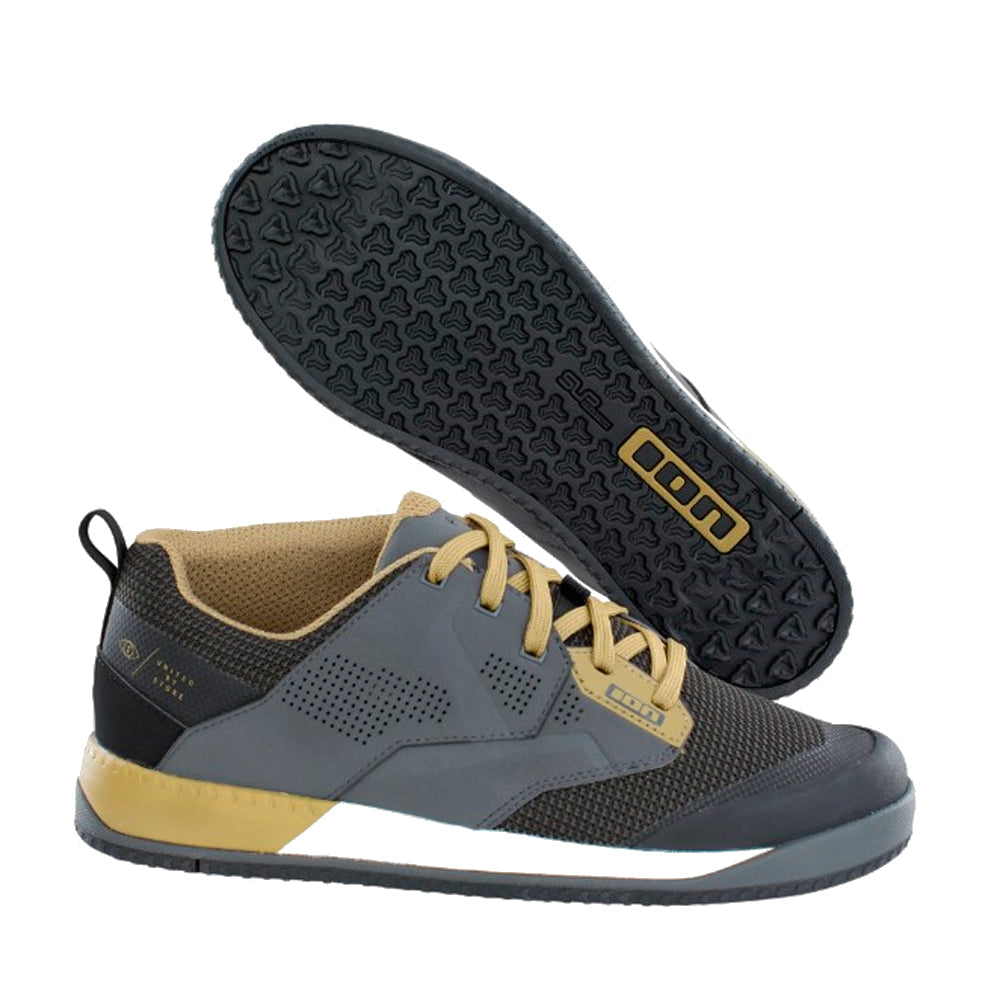 Shoes Ion Scrub AMP